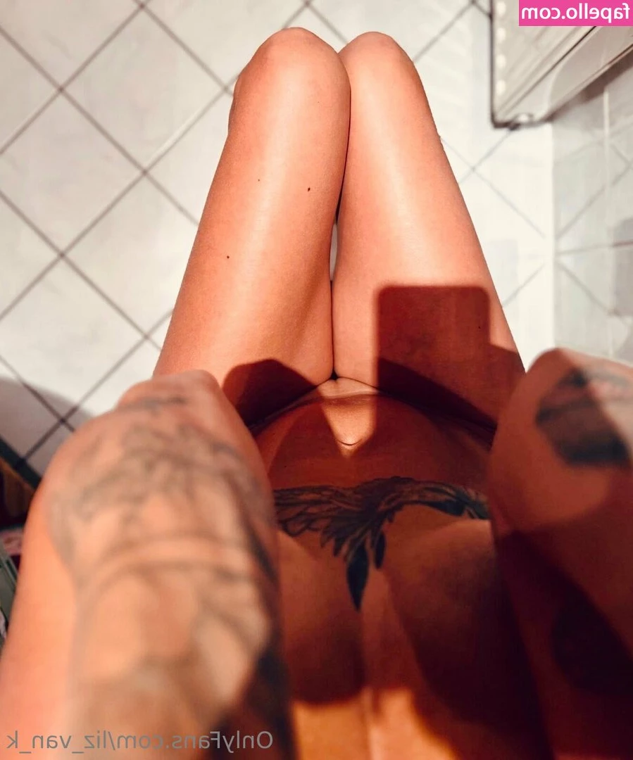 liz_van_k [ liz-van-k ] - swipe for a lil pussyslip <3 how's that nonstopnut november going?