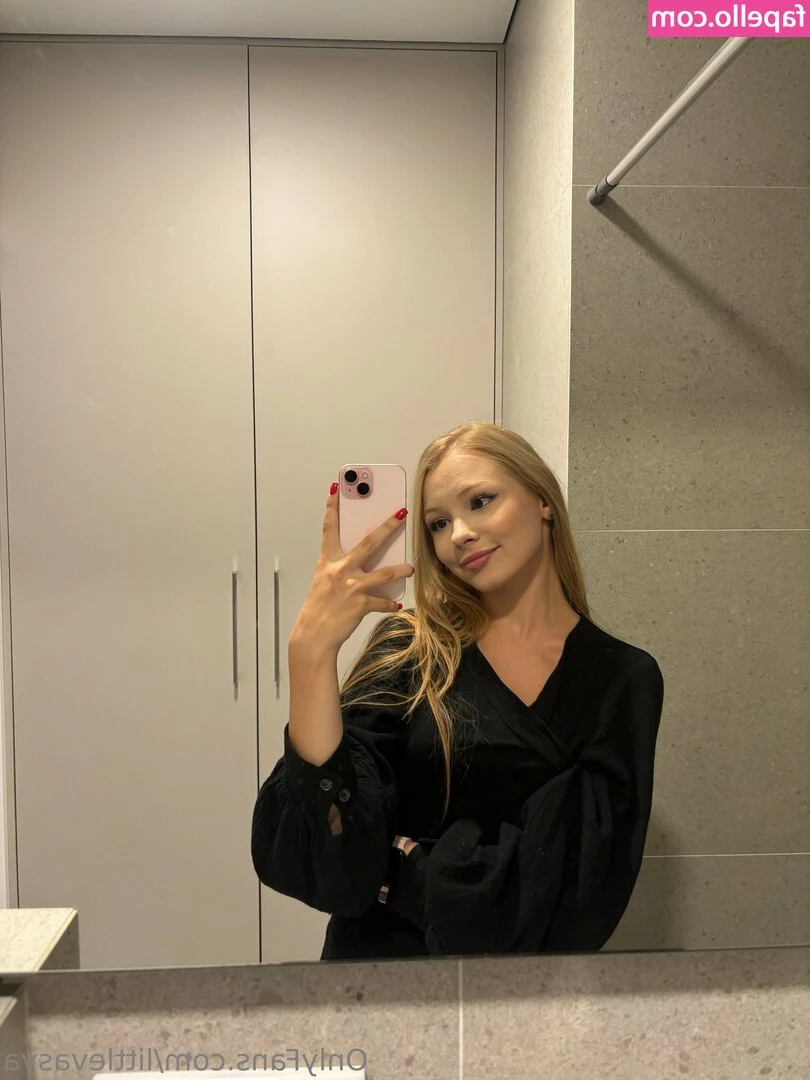 little_shelly [ little-shelly ] - Get ready to worship them 😈