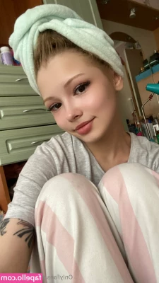little_shelly [ little-shelly ] - How excited are you to watch this ass get fucked
