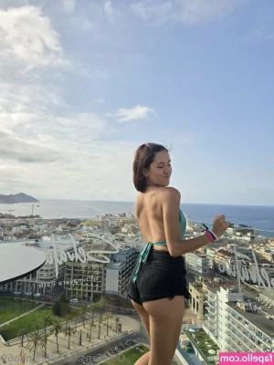 lanenaa69 - 🇬🇧 Check out your messages for a surprise 🥰  🇮🇹 Dai