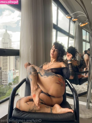 julh4_free [ julh4-free ] - Juicy cock Friday  uncut
