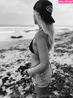 rainbowedfoxfree - Already Monday is heavy enough to be spending it without seeing my