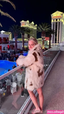 rainbowedfoxfree - You re the luckiest sub in the world right now  aren t you
