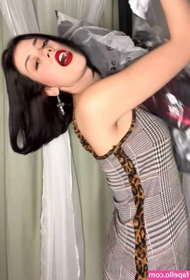 Maria Terencio [ maria-terencio ] - Part THREE  Oh my, my socks are hot & sticky 👃
