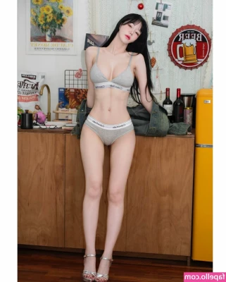Park Chae-hee [ park-chae-hee ] - Just making milk, wbu?🥰✨
