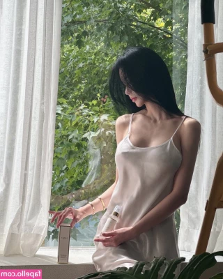 Park Chae-hee - Cotton candy titties 💙🩷