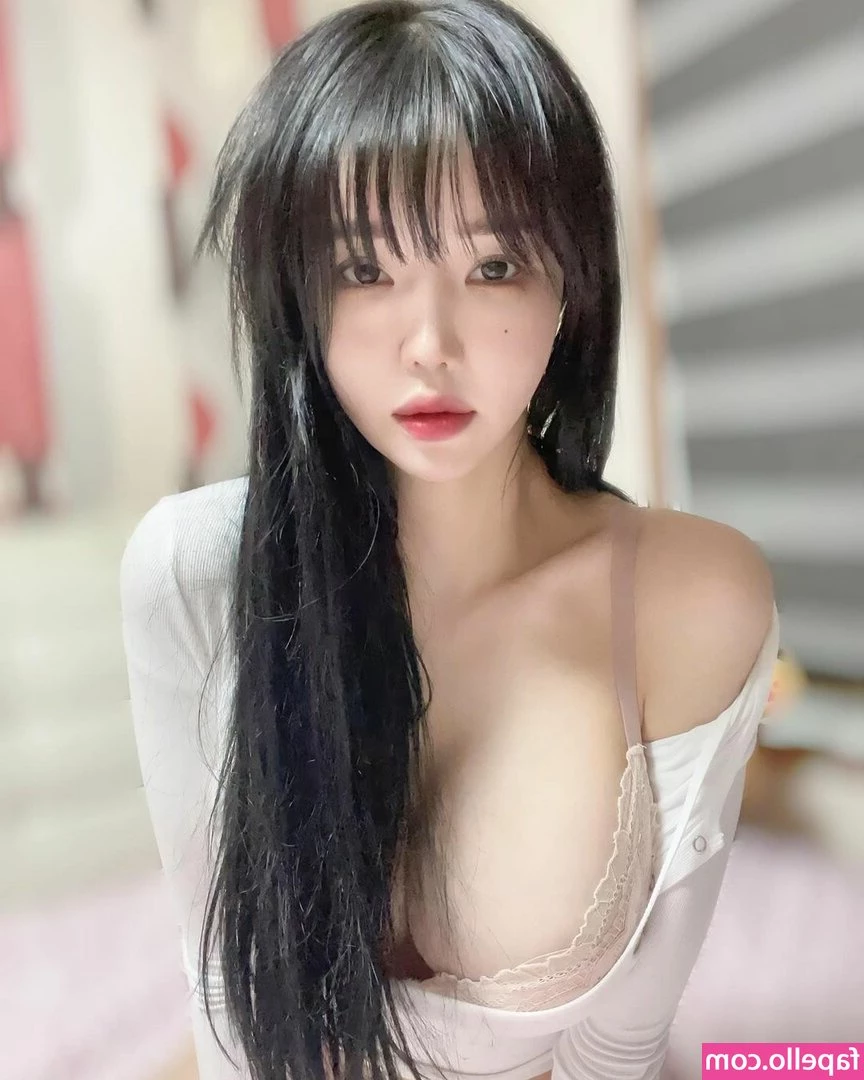 Park Chae-hee [ park-chae-hee ] - Need to rub one out