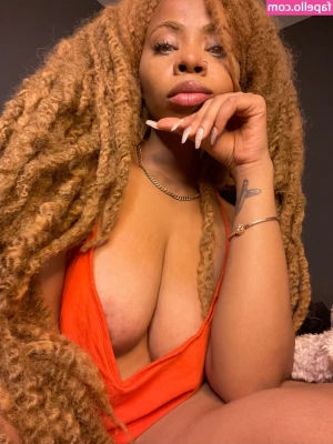 Aria Artizte [ aria-artizte ] - So before I start posting all the content I got in Chicago I just
