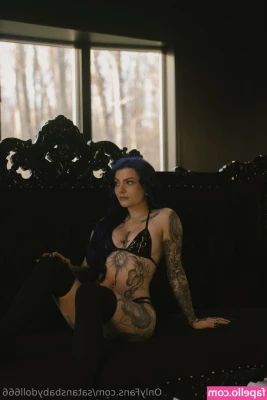 Justine Schiavone [ justine-schiavone-3 ] - The only view you deserve 👿
