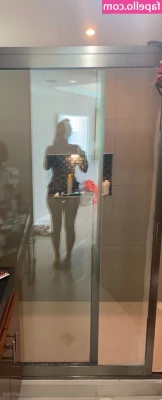 baileebree - I left my socks at home this morning