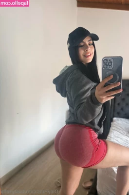 bustysofia - I had neighbours today so I had to be a little more discreet     Yes