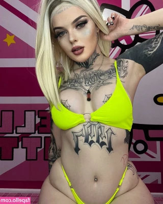 maddisonink - Here’s my little vlog for you guys :)