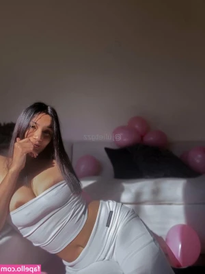juliettgzz - Do you have a pen  So I can write your virginity in my death note  