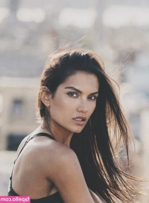Aline Lima [ aline-lima ] - Two wheels  endless adventures