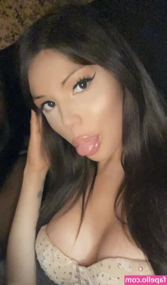 Blaire White [ blaire-white ] - The famous bunny 😈🤫straight from the anime 😏