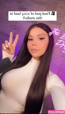 Blaire White [ blaire-white ] - Sleepy head