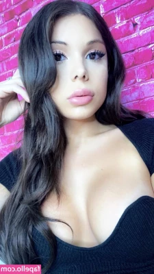 Blaire White [ blaire-white ] - My morning buns