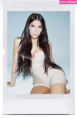 Blaire White [ blaire-white ] - Can't look away? I know why😉