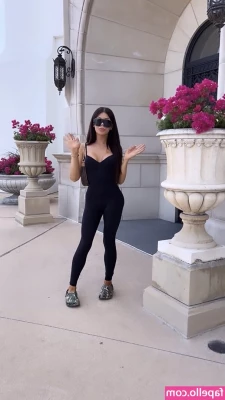 Blaire White [ blaire-white ] - Anal Training Day 4 😜🍑  Vibe check in the chat 😝