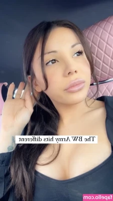 Blaire White [ blaire-white ] - top o’ da mornin 2 ya~ ☀️💚 this mornin ur havin ur breakfast