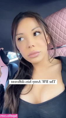 Blaire White [ blaire-white ] - Had so much fun with this massager. Who knew it had other functions