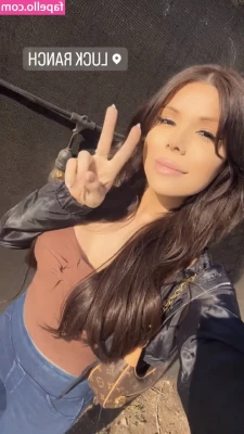 Blaire White [ blaire-white ] - Daddy had to go on a business trip... but he left me with a tasty