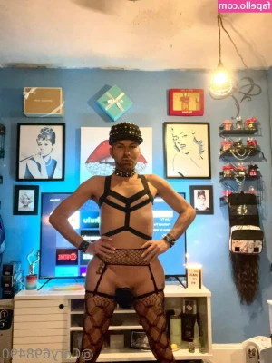 phatbootywhtbottom4bbdic - En el tren un poco caliente