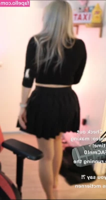 Yvonnie [ yvonnie-1 ] - Hi daddy   tell me what u wanna see