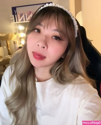 Yvonnie [ yvonnie-1 ] - Sono così fortunata ad avere amiche così belle😍😍