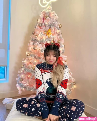 Yvonnie [ yvonnie-1 ] - When we reach 100 subscriptions i ll upload a porn video