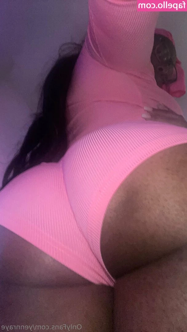 yennraye - Oops my panties came off