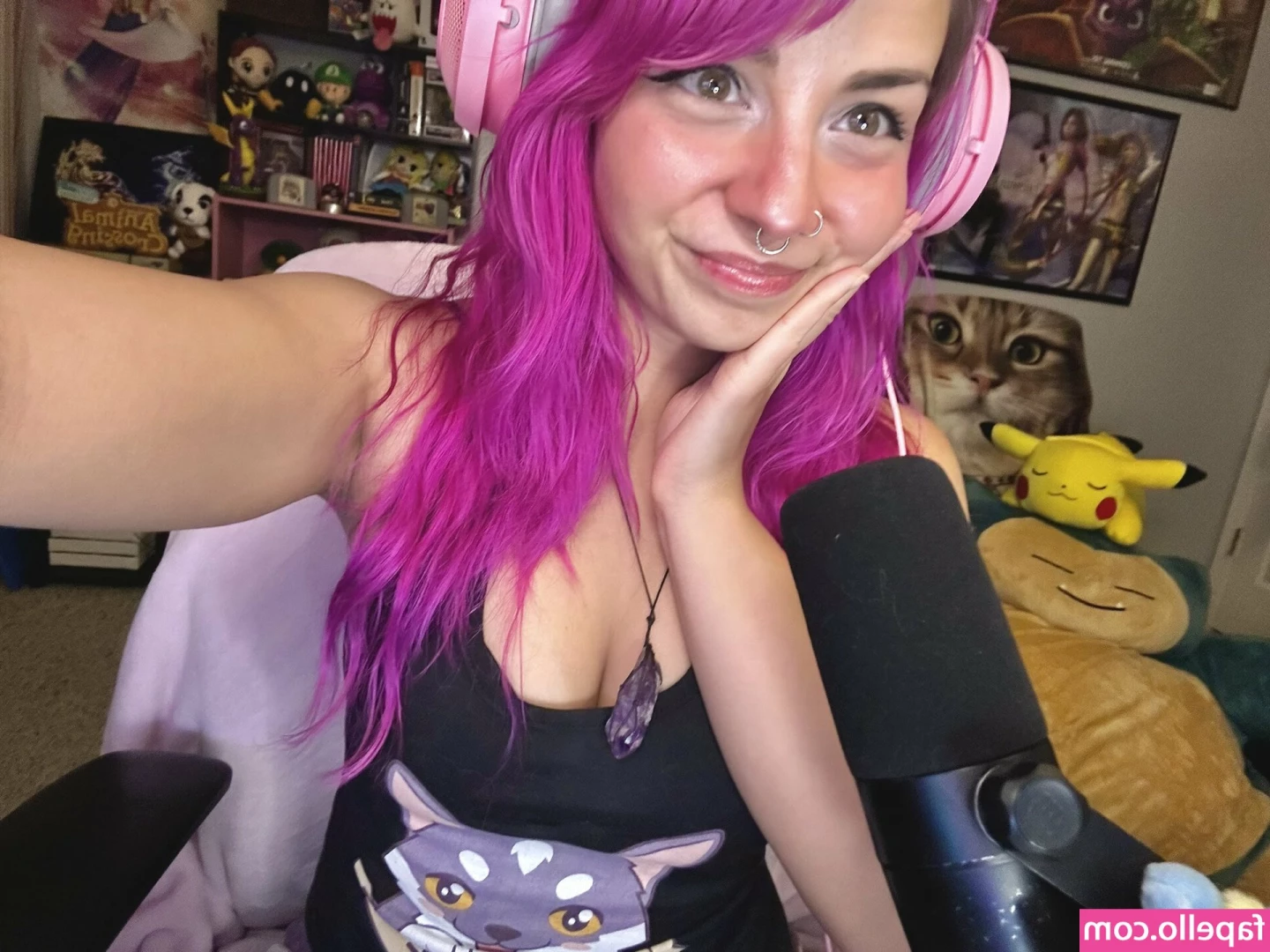 Bloob3rry - Shiny dress and nylon stockings my love