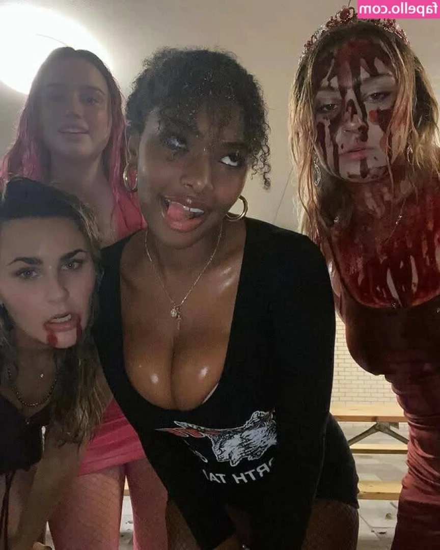 Memomky69 - A lil treat for you @toychloe