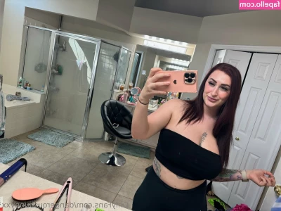 dangerousbunnyxx [ dangerousbunnyxx-5 ] - Welcome to TOP TIPPER TUESDAY!!!!  Ask Mama about her specials… DM