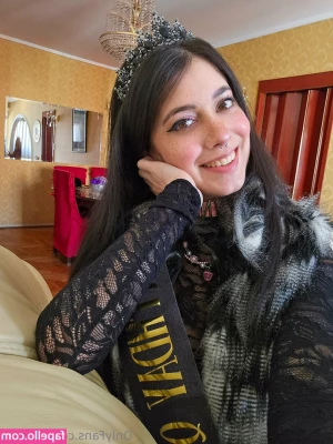 meivox - Let s see em   DM me it s the only day I will not charge for dick
