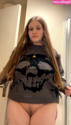 Graceemhx - Who’s coming to take care of me?