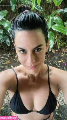 Luisa Micheletti [ luisa-micheletti ] - Join me in bed  I can wear even less things than this