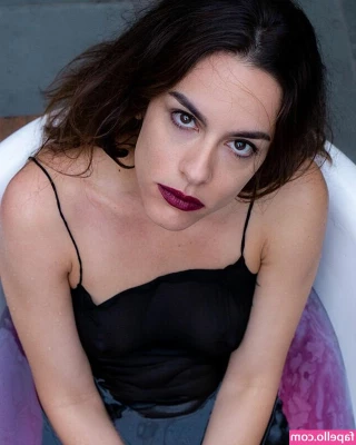 Luisa Micheletti [ luisa-micheletti ] - Super Pecorame DOGGY STYLE  una foto sexy 🥵 di me nuda sul