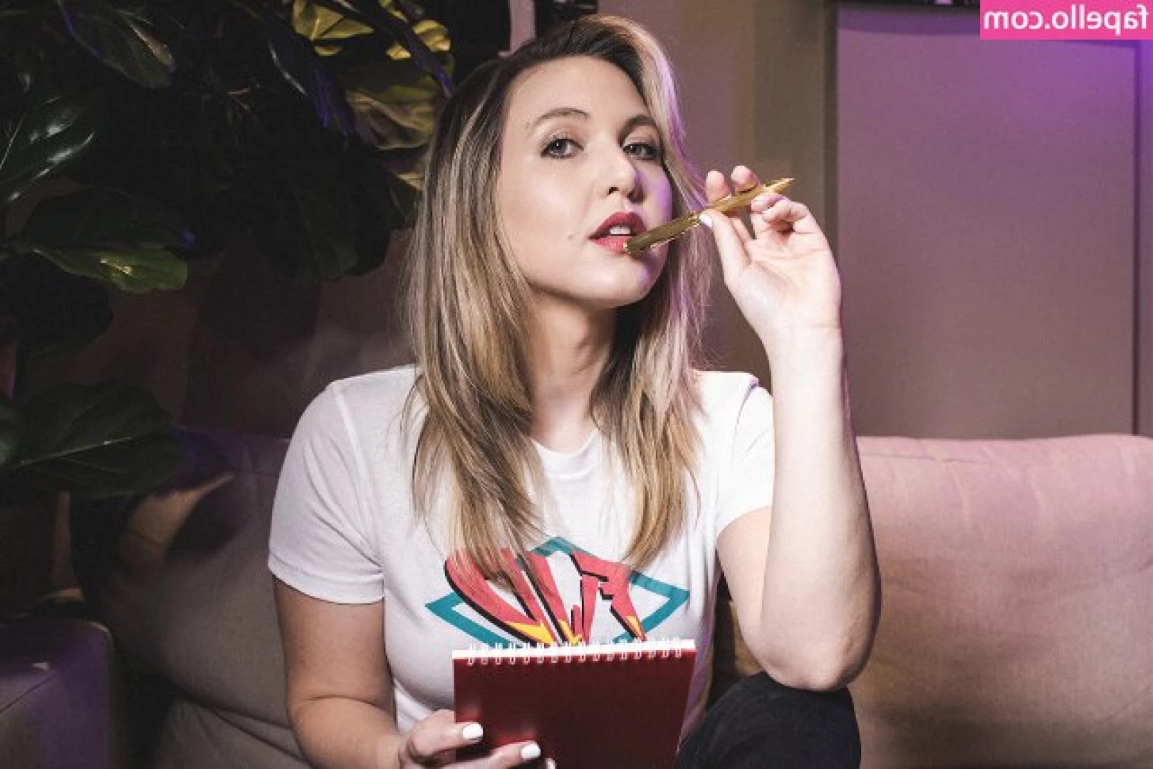 Taylor Tomlinson [ taylor-tomlinson ] - Stream started at 12 22 2024 09 16 am