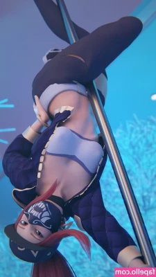 League of Legends [ league-of-legends ] - Sweating girl 👀👀👀
