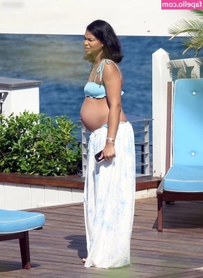 Chanel Iman [ chanel-iman ] - Guess where this photo was taken and win a free naughty pic in your
