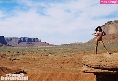 Chanel Iman [ chanel-iman ] - Hiiiii I’m Mel! I know I haven’t been on here much but I’m