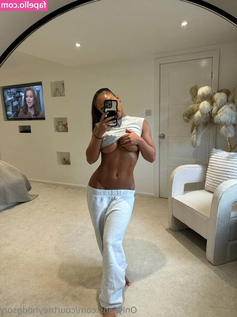 Courtney Hodgeson [ courtney-hodgeson-2 ] - Night of lust