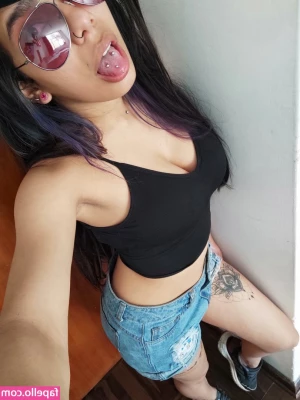 Pangolina - Good evening friends !  Tip me 10$ for full set with this tiny hot