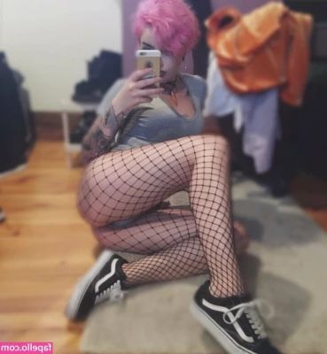 Zalaria Cosplay [ zalaria-cosplay ] - Come cuddle