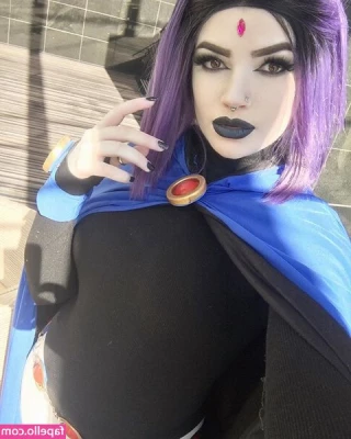Zalaria Cosplay [ zalaria-cosplay ] - What are you servicing first