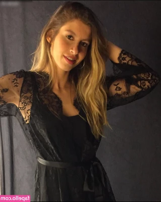 quitelola - Anyone who subscribes for a full year will receive 25  off AND see me