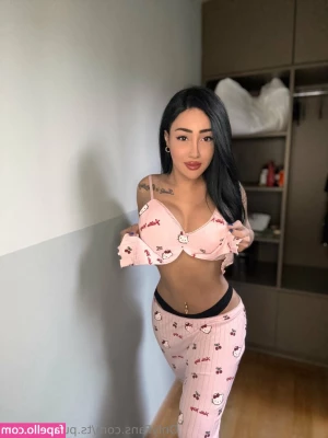ts.puccahontas [ ts-puccahontas ] - What u wanna do with me