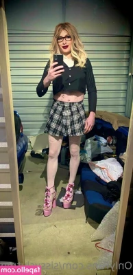 sissyslutmorgan - Sorry guys I ve been really sick     I promise I ll be posting more