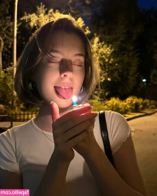 Polina Karpenko [ polina-karpenko ] - Just for the free a little tease
